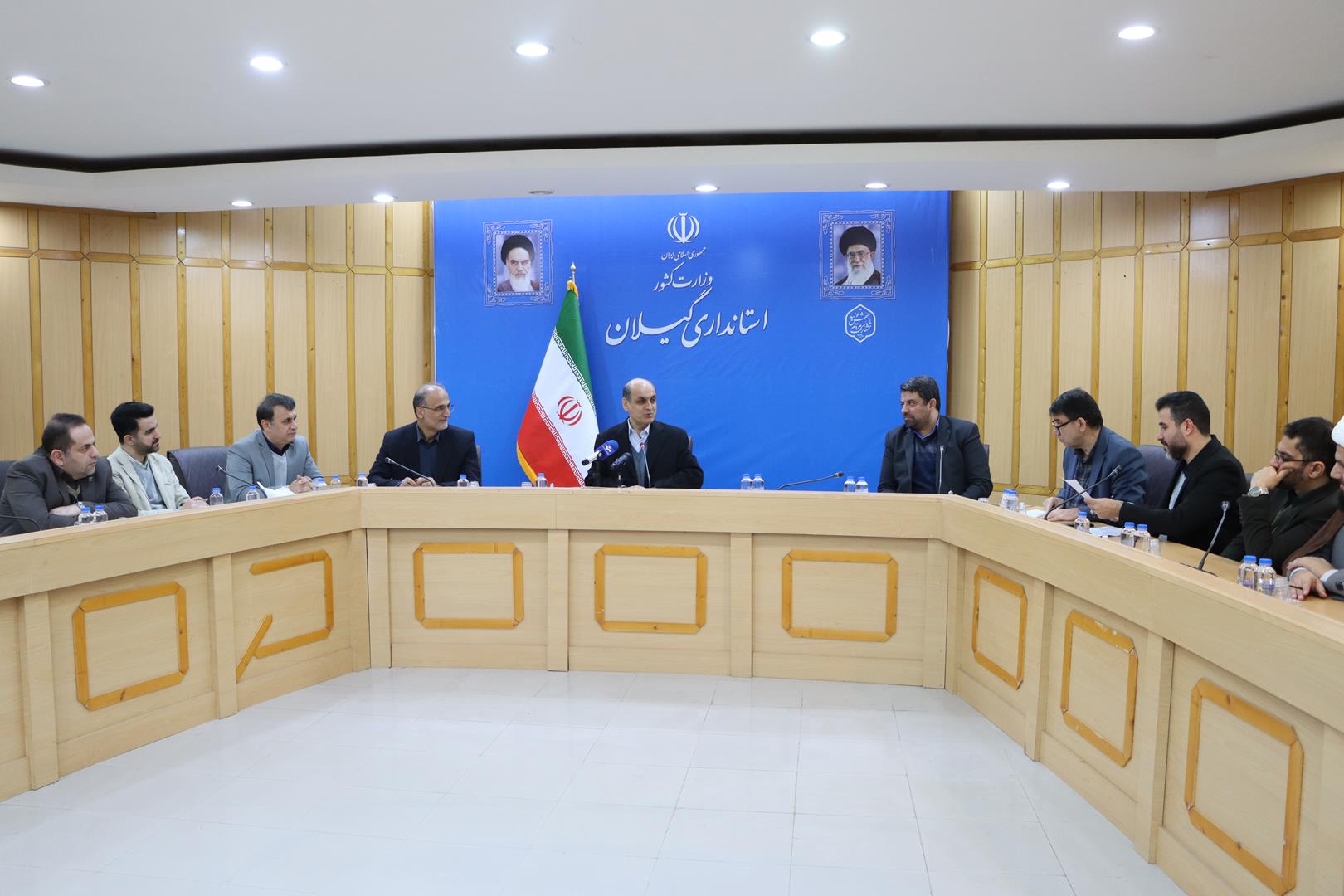 استاندار گیلان  :  اتخاذ تدابیر درست در حوزه گاز و برق استان گیلان، هفته گذشته با حداقل تعطیلی گذر کردیم
