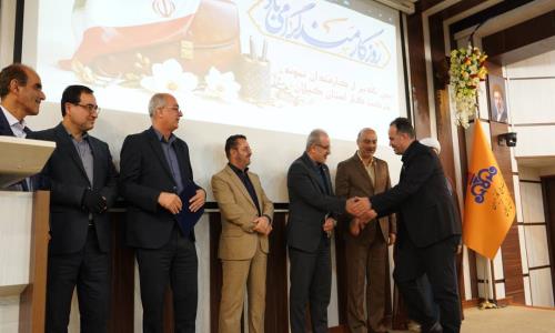 دانائی در آئین تجلیل از کارمندان نمونه شرکت گاز گیلان:سرمایه انسانی اخلاق‌مدار و متخصص، ضامن ارتقای کیفیت خدمت‌رسانی است