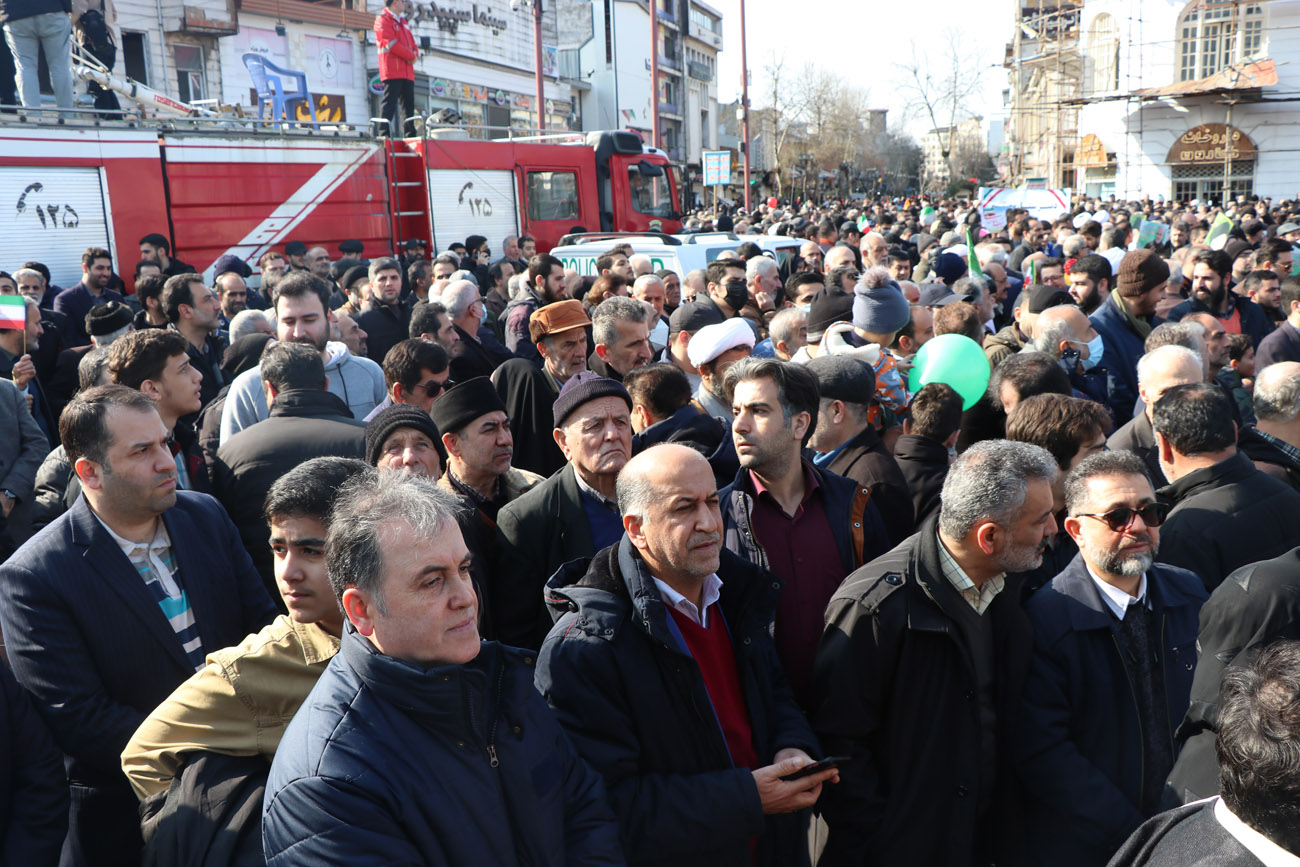 گزارش تصویری: حضور مدیرعامل و کارکنان شرکت گاز گیلان در راهپیمایی 22 بهمن