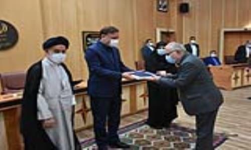 از شرکت گاز گیلان به عنوان دستگاه برتر در امر ترویج و توسعه فرهنگ نماز تقدیر شد