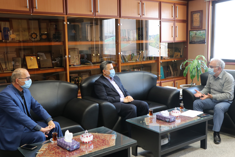 فرماندار املش با مدیرعامل شرکت گاز استان گیلان دیدار کرد