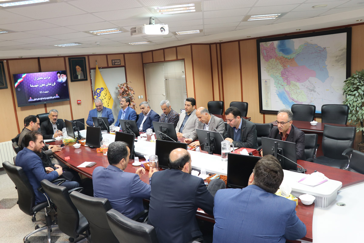 از فرزندان شهدا شاغل در شركت گاز گيلان تجليل شد