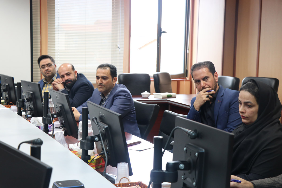 از فرزندان شهدا شاغل در شركت گاز گيلان تجليل شد