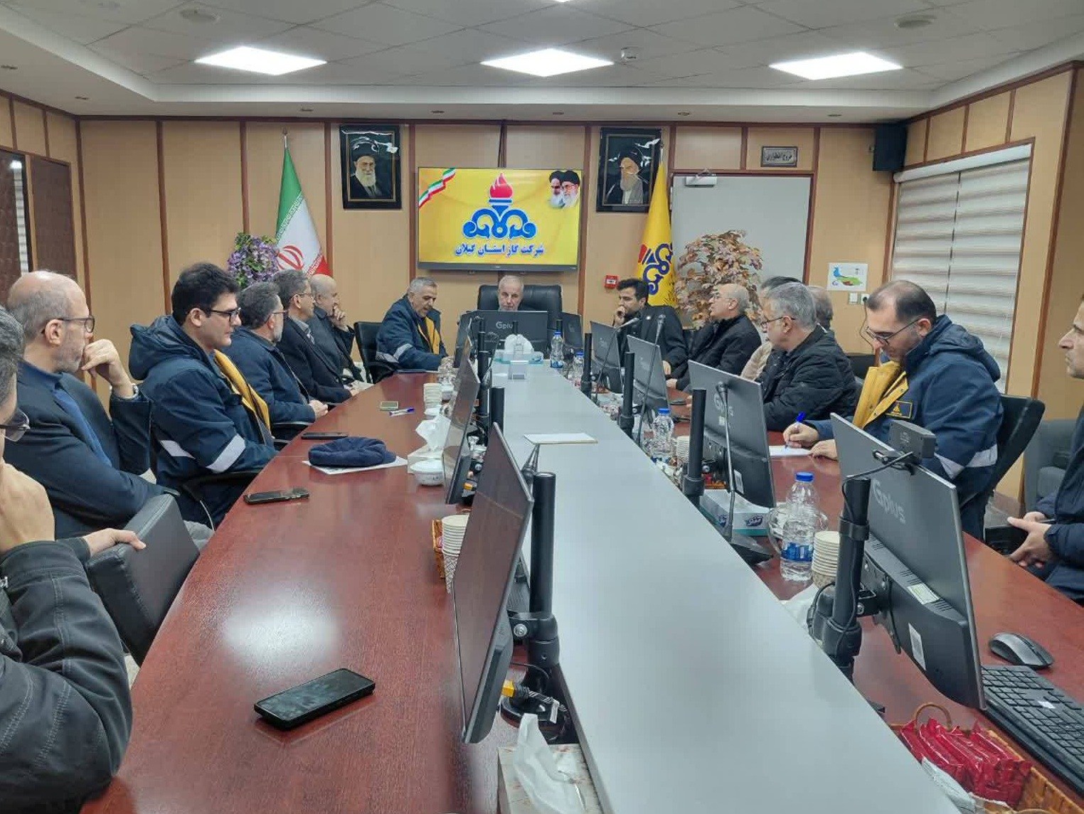 حضور سرزده نماینده مردم رشت و خمام در مجلس شورای اسلامی در شرکت گاز استان گیلان