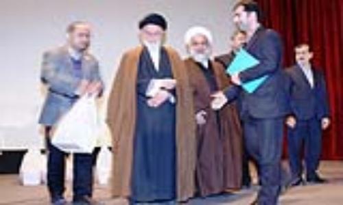 تجليل از شركت گاز استان گيلان بعنوان يكي از دستگاههاي برتر اجرائي در امر اقامه نماز