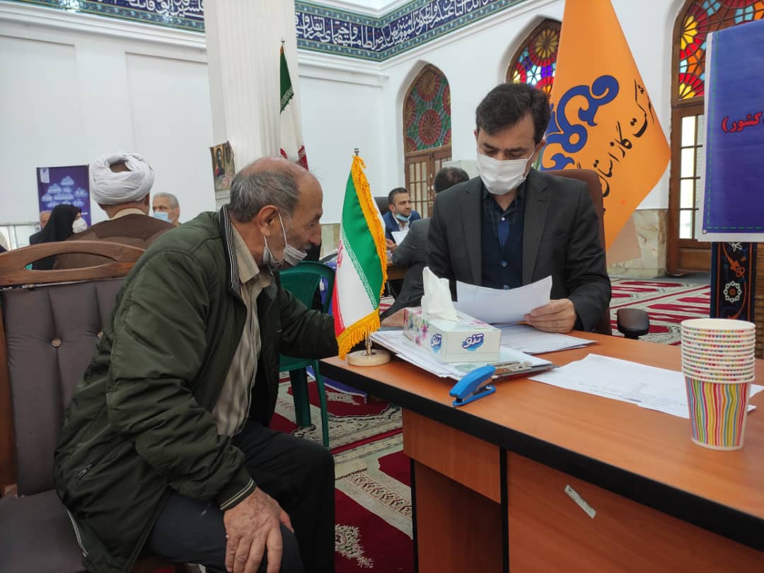  میز خدمت جهادی  شرکت گاز استان گیلان در مصلی امام خمینی (ره) رشت  برگزار شد