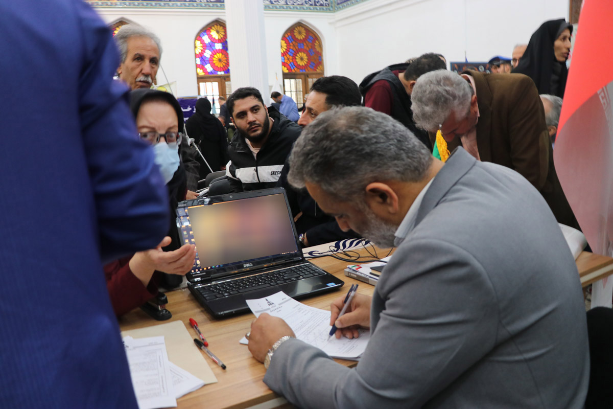 میز خدمت جهادی شرکت گاز استان گیلان در مصلی رشت برگزار شد