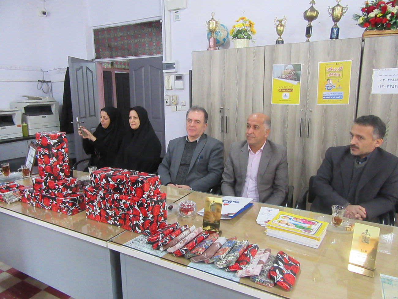 از دانش آموزان برگزیده جشنواره نقاشی و انشانویسی مصرف بهینه و ایمن گاز طبیعی تجلیل شد