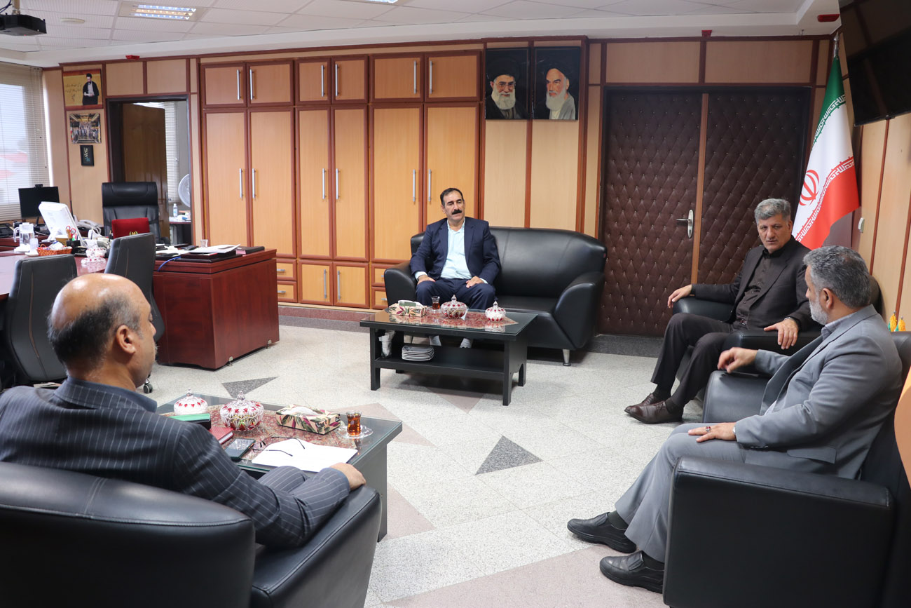 نماینده مردم شهرستان رودبار با مدیرعامل شرکت گاز گیلان دیدار کرد