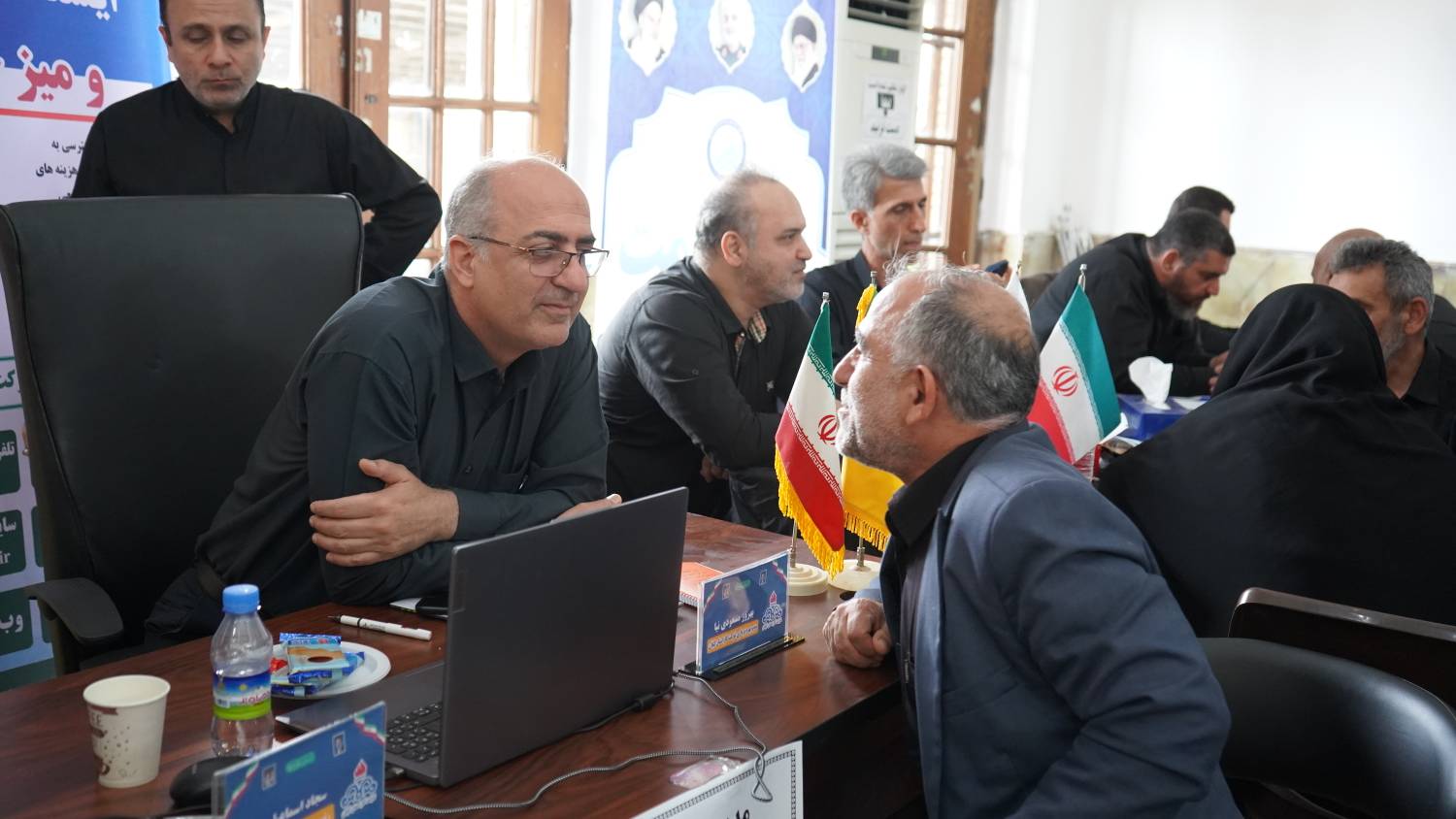 برگزاری ایستگاه پرسشگری و میز خدمت شرکت گاز استان گیلان در نماز جمعه رشت