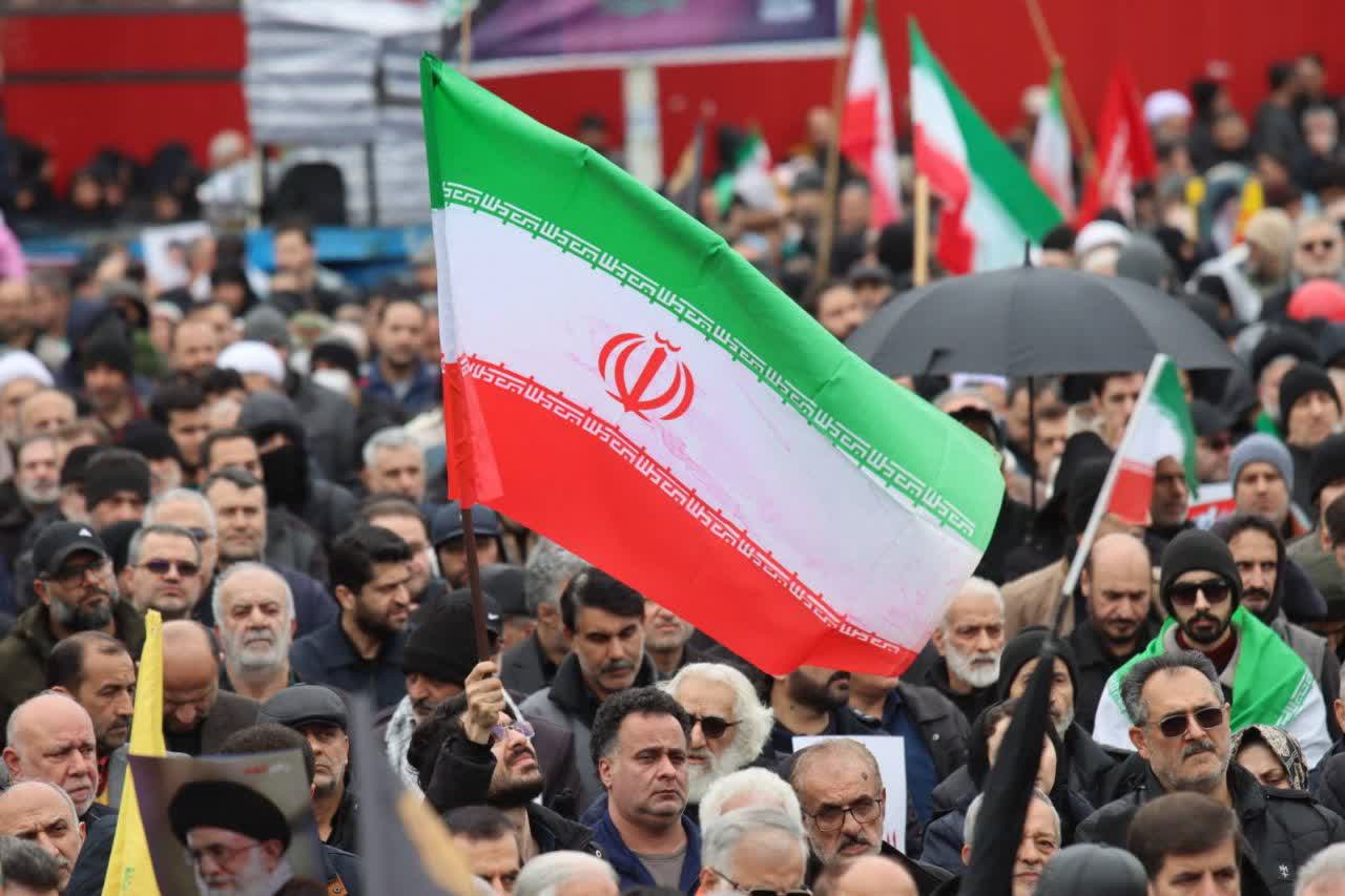 حضور کارکنان شرکت گاز استان گیلان در راه پیمایی باشکوه روز جهانی قدس