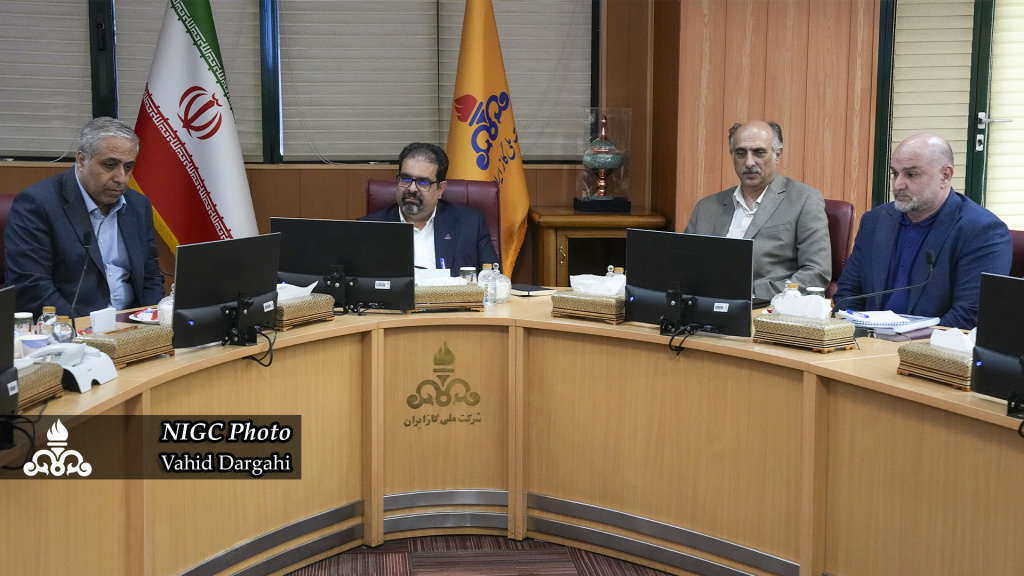 مدیرعامل شرکت ملی گاز ایران تأکید کرد: ضرورت استقرار «میز خدمت کارور» در استان‌ها برای تسهیل طرح‌های بهینه‌سازی گاز